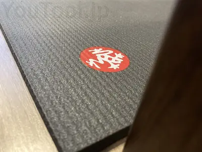 Manduka(マンドゥカ)のPROシリーズの中でも定番のブラックマット